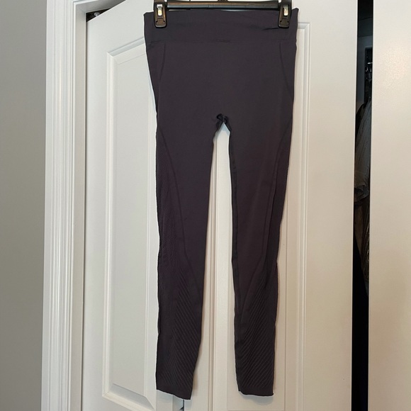 Grey Fabletics Leggings - Picture 2 of 4